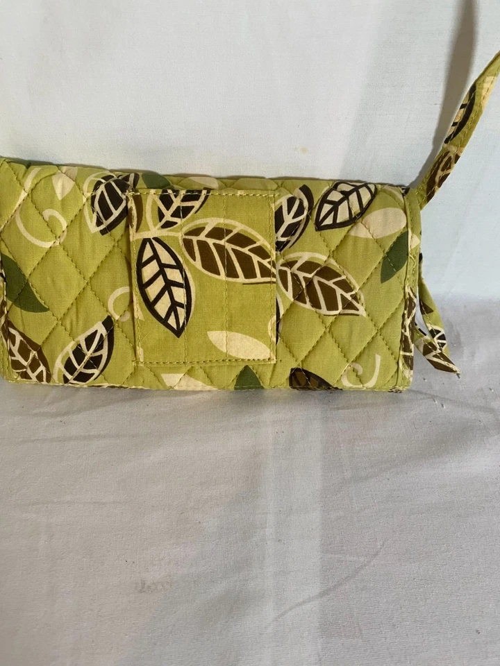 Maggi B 绗缝绿棕色叶片绗缝三折斜挎包钱包 — 第 2/4 张图片