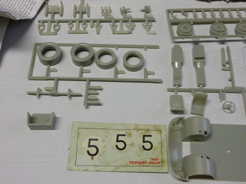Airfix Ferrari 250 Lm Le Mans 1/32 Vintage Plastic Kit 03407 Complete W/Box - Picture 2 of 5
