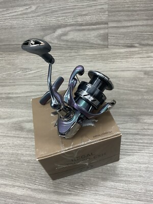Daiwa RGLT3000D-CXH-B Regal LT Spinning Reels - Left/Right - 6.2:1 - T-Handle
