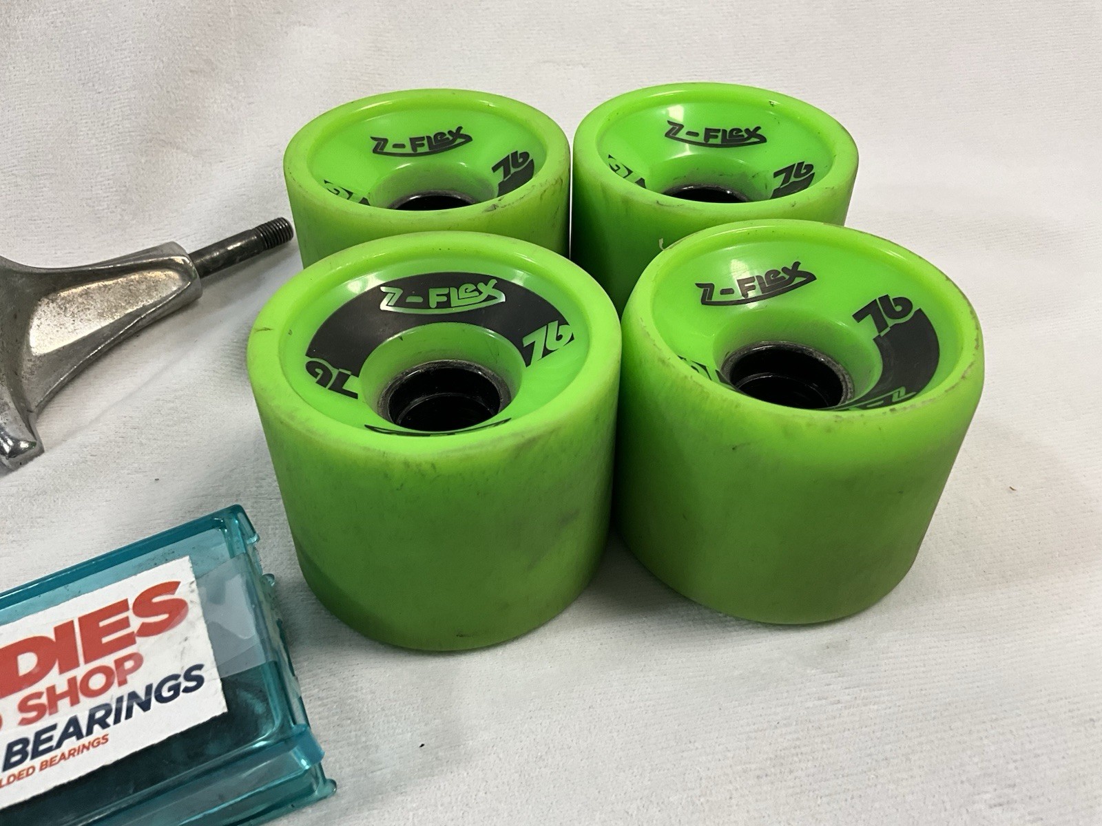 Skate Board Used Parts Z Roller Z Smooth 4 Wheels 1 Truck Z Flex Bearings As Is