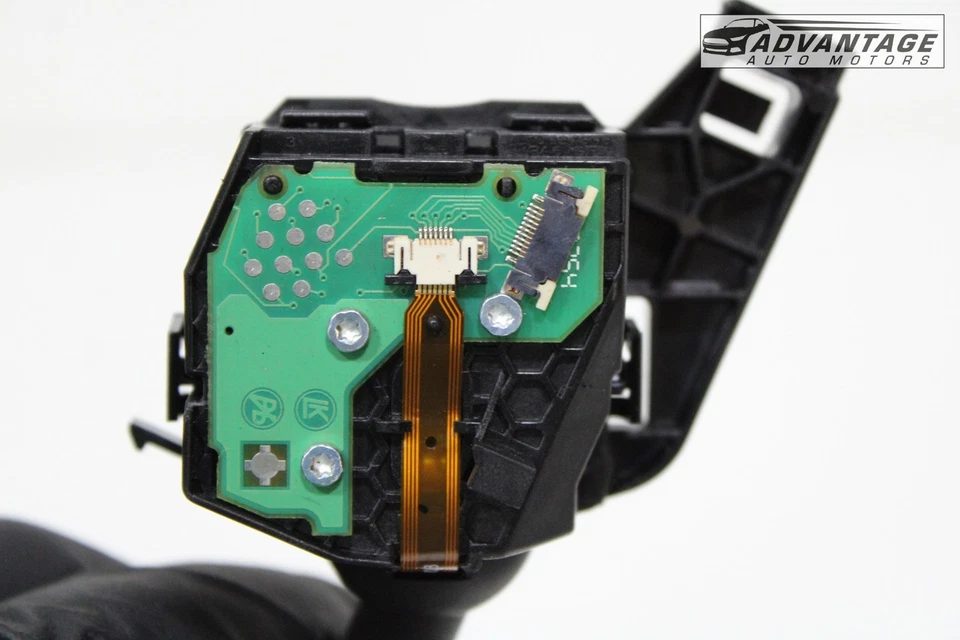 2018-2023 ЗАРЯДНОЕ УСТРОЙСТВО DODGE СТЕКЛООЧИСТИТЕЛЬ РУЛЕВОЙ КОЛОНКИ И ПЕРЕКЛЮЧАТЕЛЬ УПРАВЛЕНИЯ ПОВОРОТНИКОМ ОТ ОРИГИНАЛЬНОГО ПРОИЗВОДИТЕЛЯ - Изображение 4 из 4