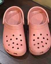 Crocs Unisex W8 M6 Classic Original Clogs Salmon Rose Pink EUC WOMENS 8 / Mens 6