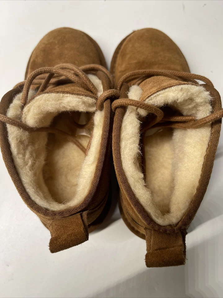 Botas marrones diseño alpino niñas piel sintética talla 13K Foto 4 de 4