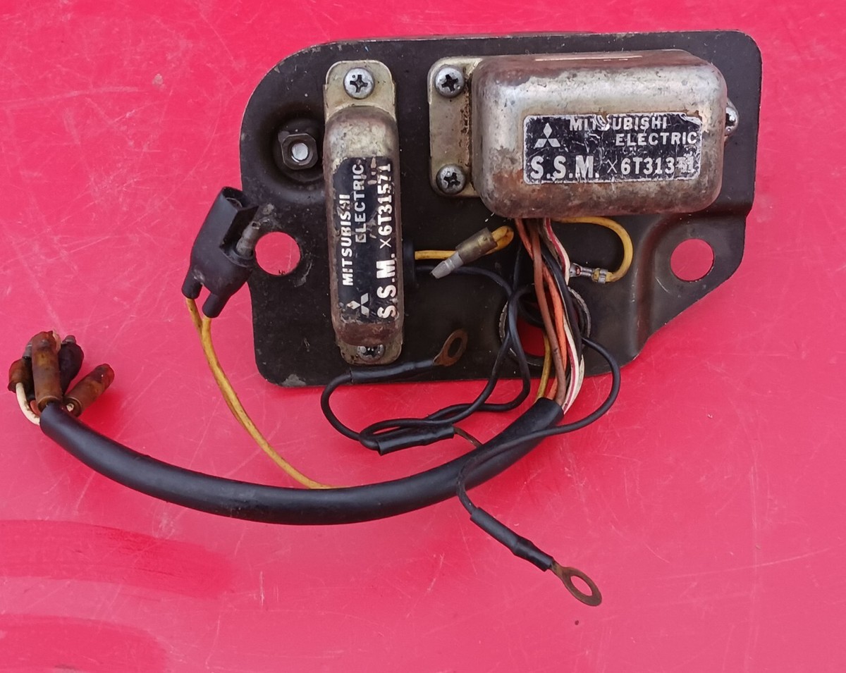 Kawasaki Triple 500 H1 H1E H1F Voltage Regulator Ignition Boxes