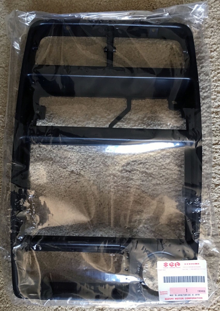 Suzuki Sidekick VITARA 92-95 Instrument Panel Garnish Trim Bezel