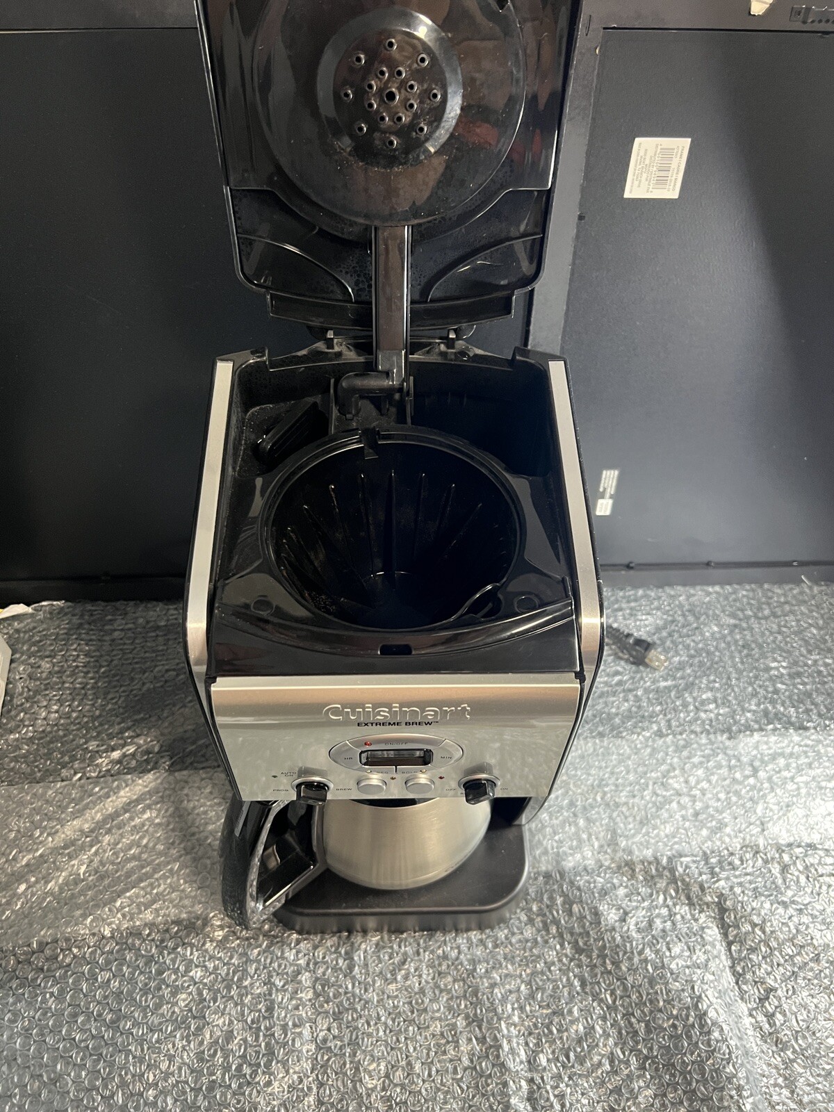 Cuisinart DCC2650 12Cup Extreme Brew Programmable Coffee Maker