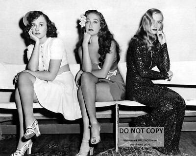 PAULETTE GODDARD, DOROTHY LAMOUR AND VERONICA LAKE  - 8X10 PHOTO (CC-176)