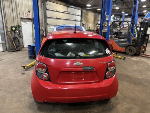 Used Front Center Interior Rear View Mirror fits: 2012 Chevrolet Sonic Front Cen - Picture 4 of 24