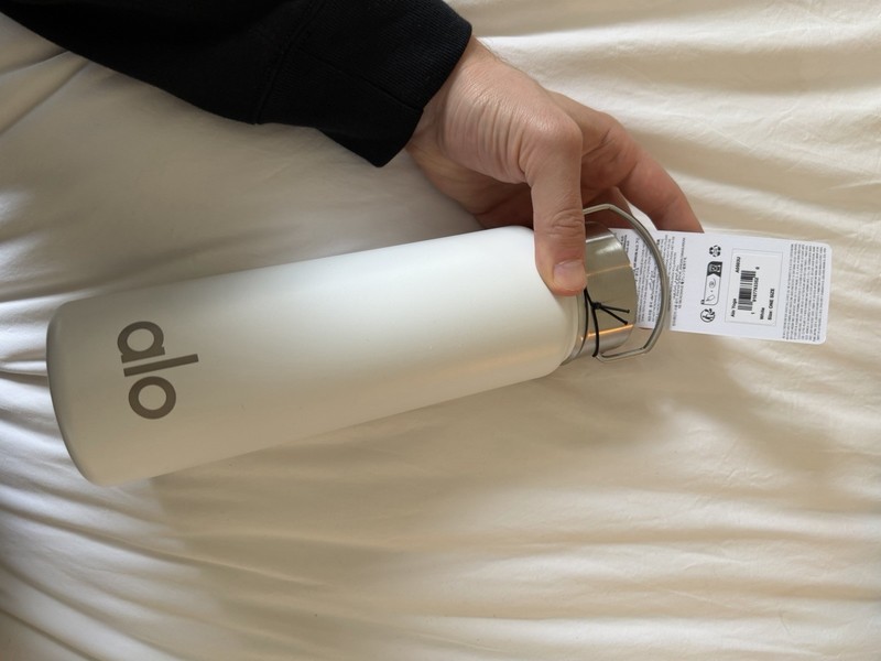 NEW ALO Yoga Water Bottle WHITE - BRAND NEW WITH TAGS