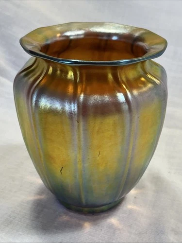 Steuben Gold Iridescent Vase 5” Tall “Squash Blossom” Style Art Glass HTF VGVC