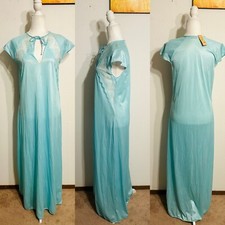 NWT Vtg 80 s Diane Von Furstenberg Aqua Neglig e Wm Sm Embroidered DVF Logo