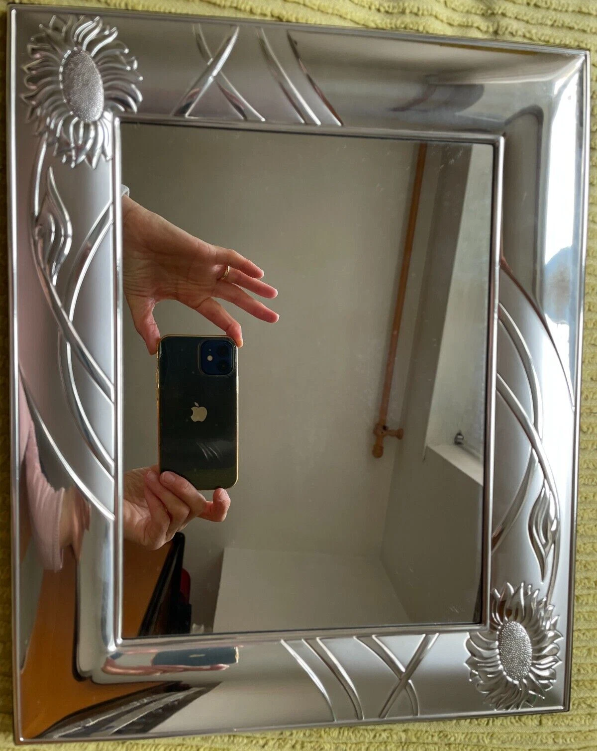 Foto 1 di 4