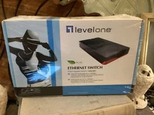 5 Port Fast Gigabit Ethernet Switch, 10/100/1000, Auto-Negotiation Plug and Play