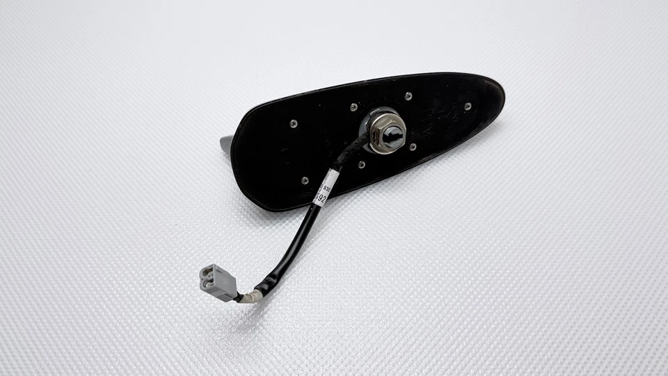 2017 - 2024 MAZDA CX-5 ROOF EXTERIOR SHARK FIN ANTENNA MODULE GML8-66-930 OEM - Image 3 of 4