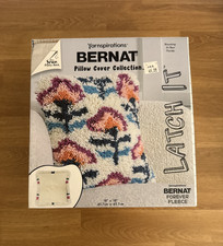 Bernat Yarnspirations Latch Hook Pillow Cover Kit Blooming - 18" X 18" NEW
