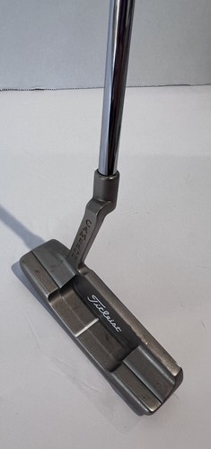 Putter derecho Scotty Cameron Newport Two Pro Platinum 34 pulgadas - ligeramente usado - Imagen 12 de 13