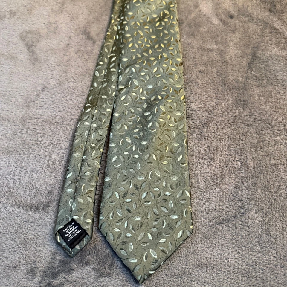 Corbata para hombre Perry Ellis Portfolio patrón de hojas verdes salvia mezcla de seda Foto 2 de 4