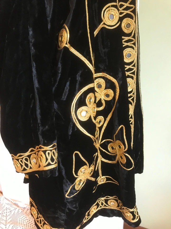 Abrigo De Colección HIPPIE Boho Afgano TURCO TERCIOPELO Negro Borde Dorado Espejado Festival Foto 2 de 4