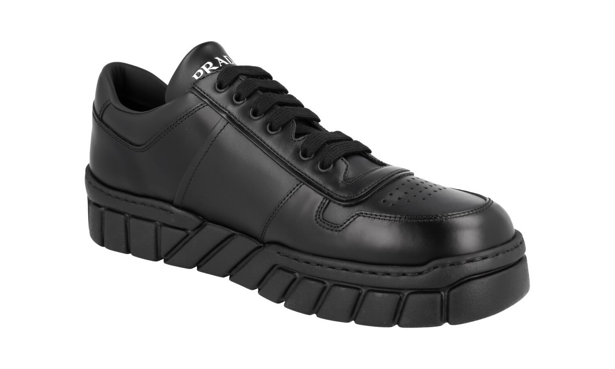 PRADA スニーカー 2EE378 PRADA LOGO PLAQUE SNEAKERS SHOES 2EE378 BLACK LEATHER NEW US