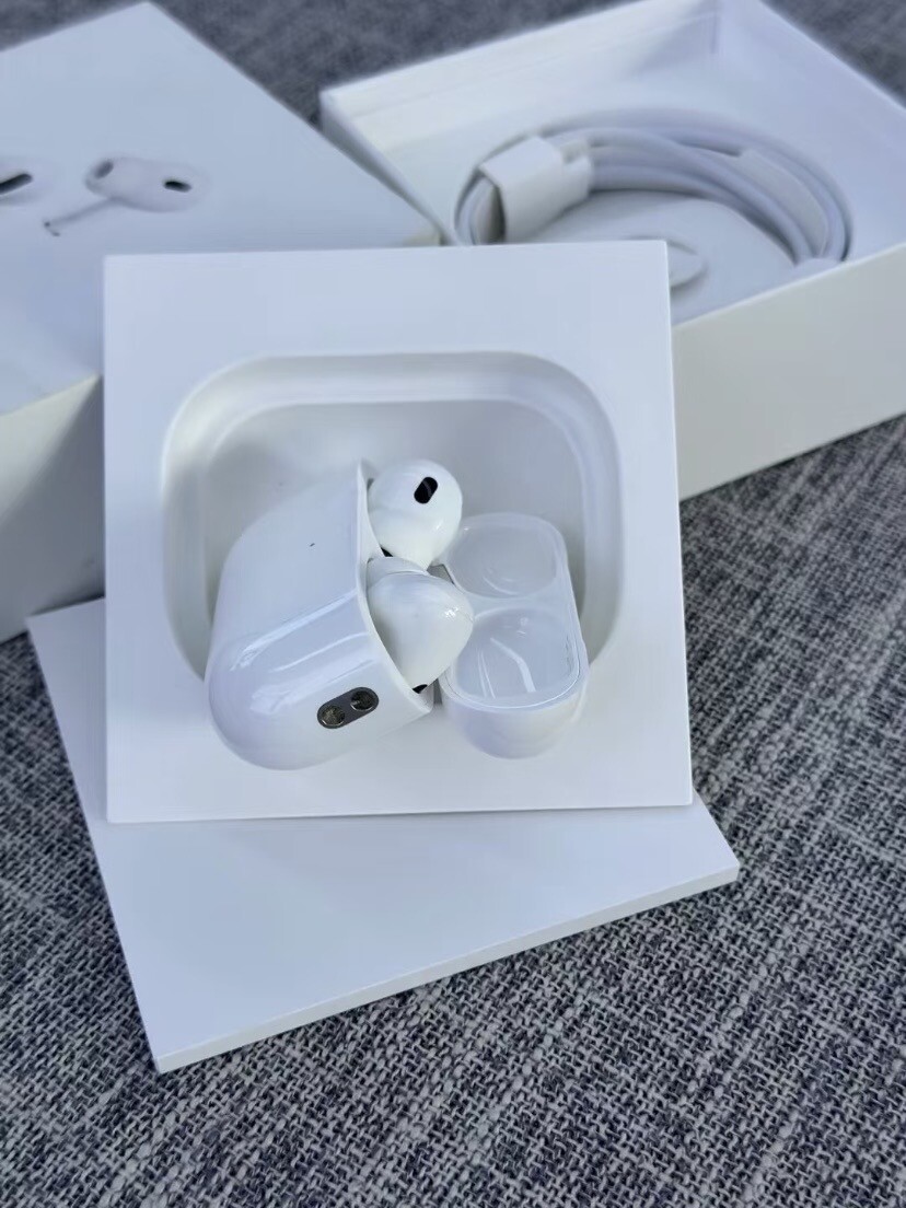 Apple AirPods Pro 2nd Generation with MagSafe Wireless Charging