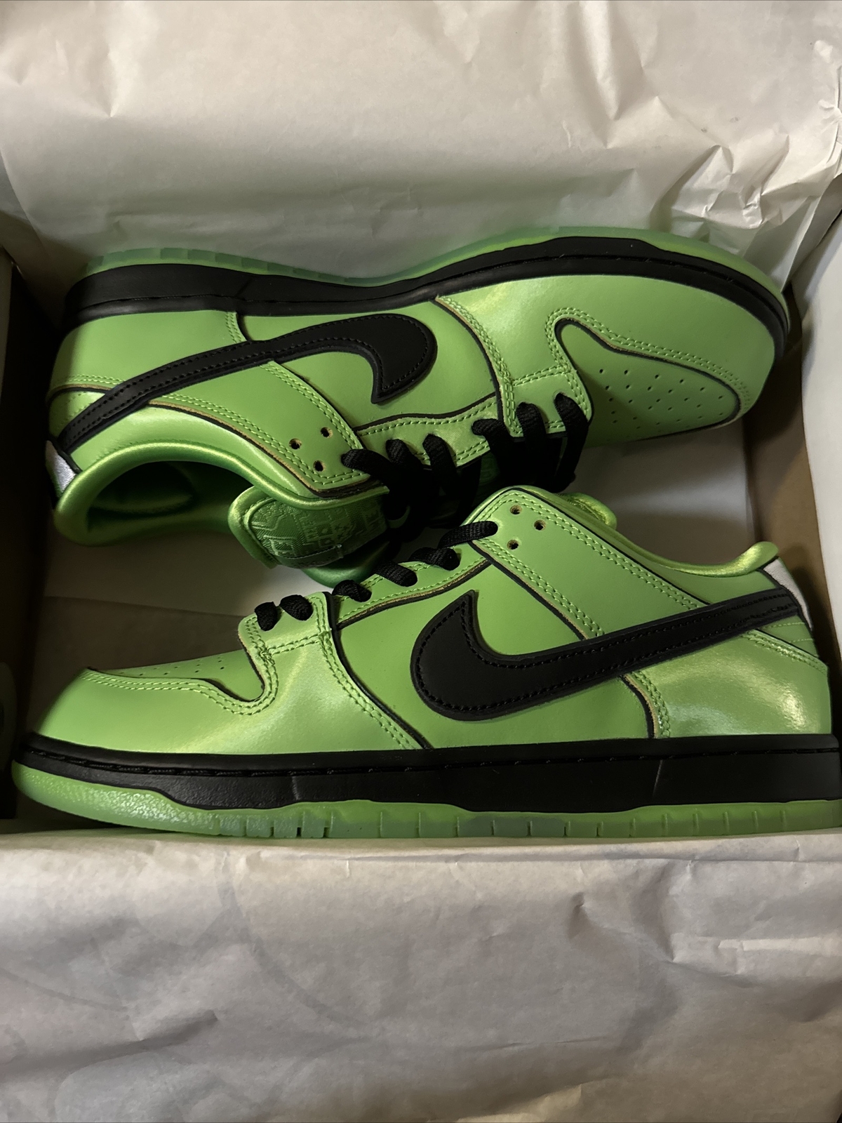 Nike SB Dunk Low Pro QS x The Powerpuff Girls Buttercup Size M 9.5 FZ8319-300