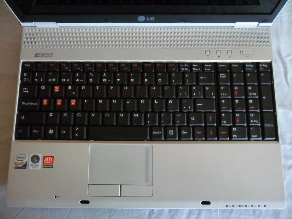 Ordenador portátil PC LG E500 Intel 2x2,4GHz 4GB RAM WiFi Gráfica HD Windows 10 - Imagen 3 de 4