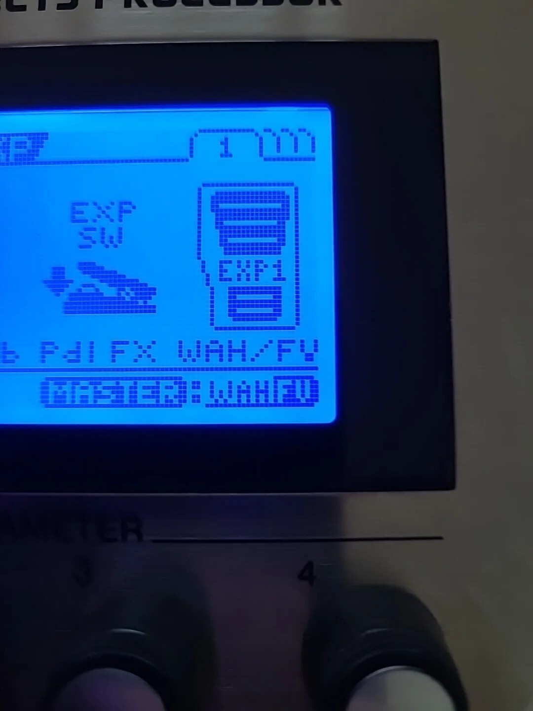 Boss GT10 Guitar Multieffect Processor Pedalboard Pedal. SEE