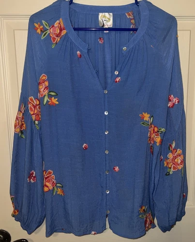 Fig & Flower Anthropologie Embroidered Floral Peasant Blouse Womens L Blue