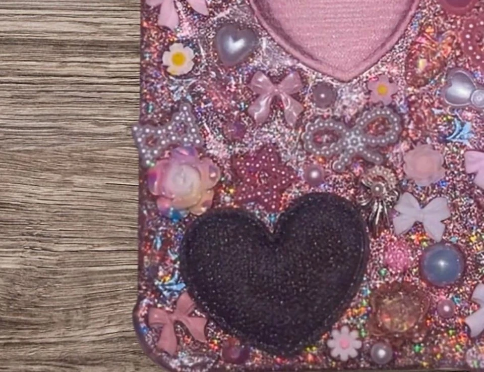 pink junk phone case (iphone 13/14) - Image 3 of 3