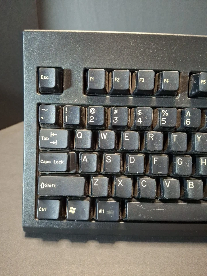 Vintage Keytronic E06101D201B-C Wired Keyboard K4 - Image 2 of 4