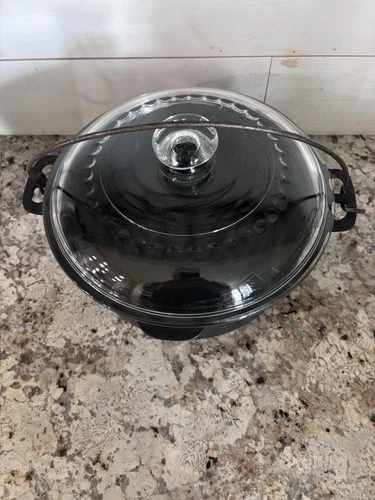 Wagner Ware Sidney-O 1268 Cast Iron Dutch Oven w/ C-8 Glass Lid & Bail Handle