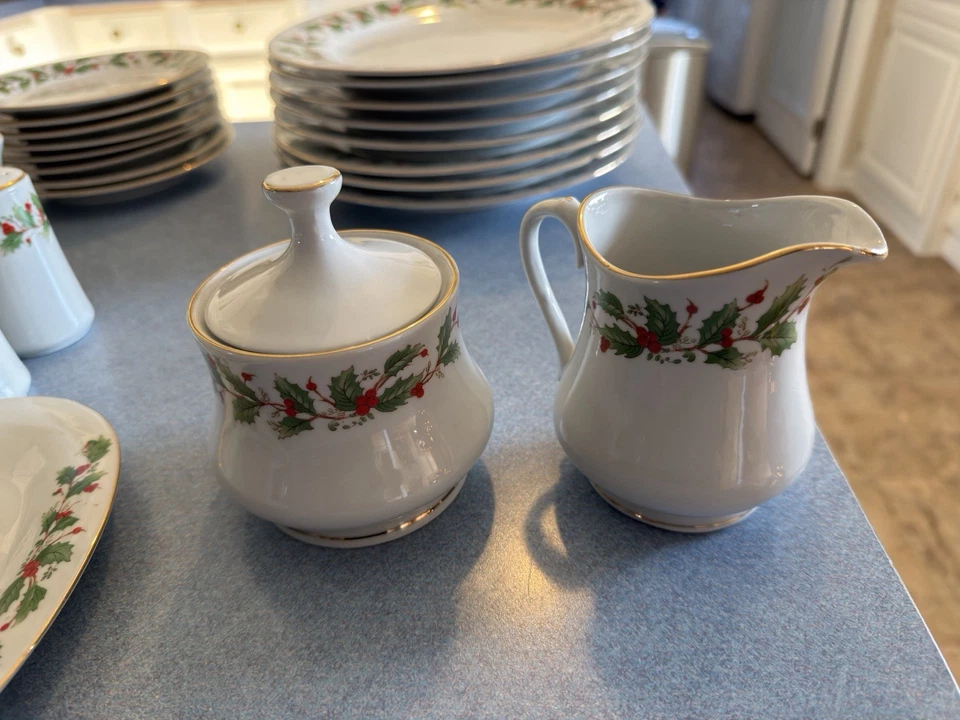 Vintage China Pearl “Noel” complete holiday porcelain Christmas dinner set - Image 4 of 4