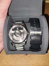 Orologio Angles Disc One Automatico Jump Hour con Bracciale in Acciaio