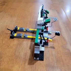 LEGO 75883 Mercedes AMG Petronas Formula One Team Speed Champion Incomplete READ