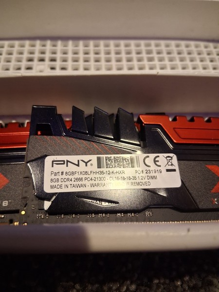 Piezas de PC sueltas mayormente probadas leer descripción 2