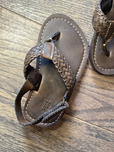 baby Gap Boy 7/8 Brown Faux Leather Braided Flip Flop Sandals w Strap - Picture 3 of 4