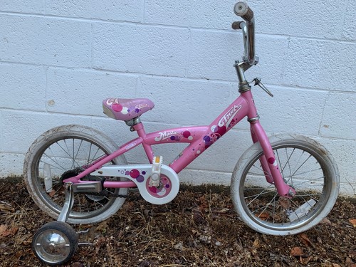 TREK Mystic 16 Kids Bike w/ Training 
