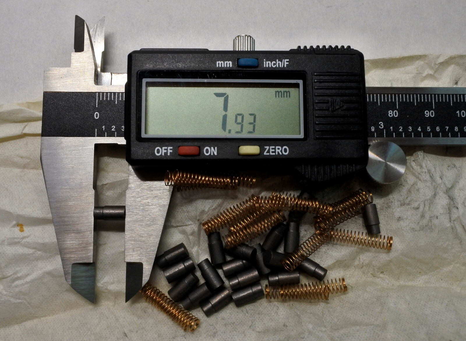 KIRKWOOD CARBON O GAUGE MODEL TRAINS MOTOR REPLACEMENT BRUSHES