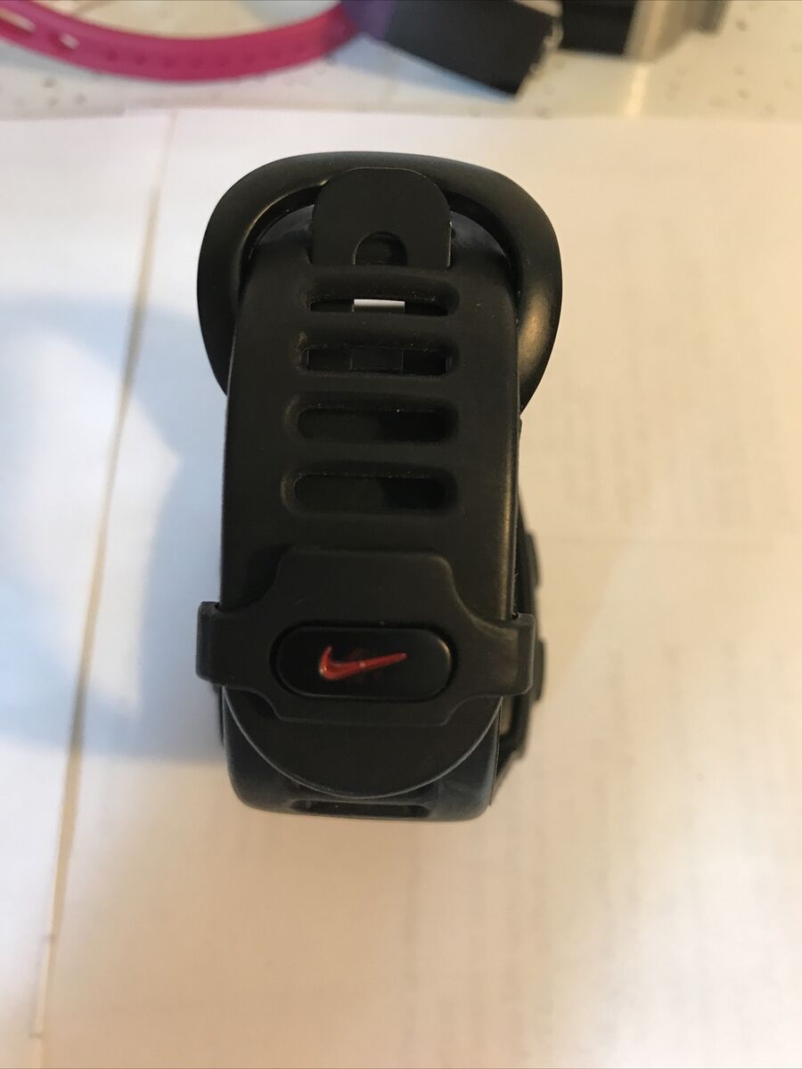 Very RARE Nike Black Watch Silicone Band Digital Red Swoosh Very RARE Nike Black Watch Silicone Band Digital Red Swoosh