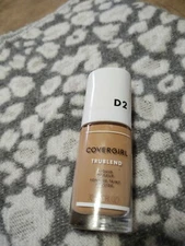 Covergirl Trublend Liquid Foundation- D2 Sun Beige NEW