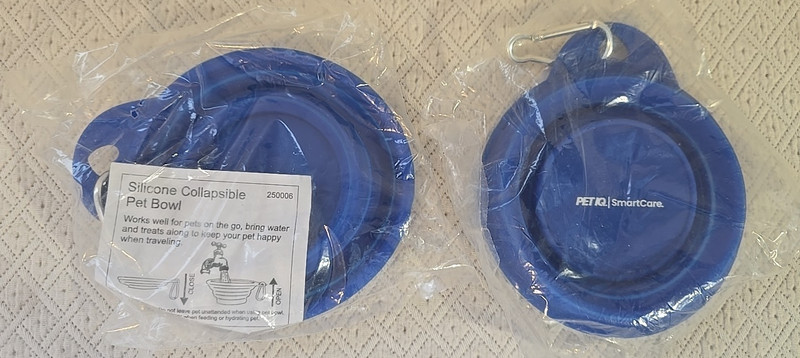 Silicone Collapsible Pet Bowl Small 4.5" W. Blue