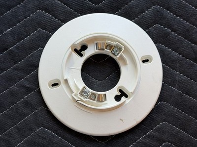 Potter PAD100-6DB Detector Base USED