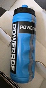 Lot De 6 Bouteilles Powerade Blue Squeeze 32 Oz + Support - Idéal Pour Le Sport