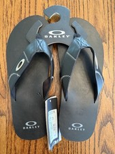 New Men's Size 12 Oakley Flip Flops Black Thong Sandals Laguna