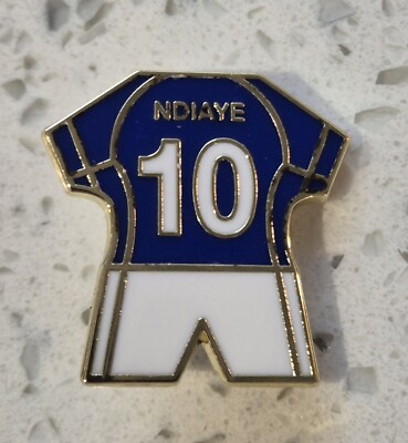 Everton Player Pin Badge Ndiaye Blue Home Kit UK