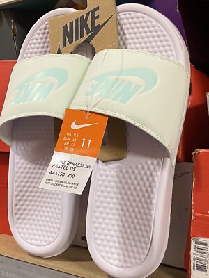 Nike Benassi JDI PASTEL QS Slide Sandalen UK 8,5 EUR 43 US 11 Neu AA4150-300