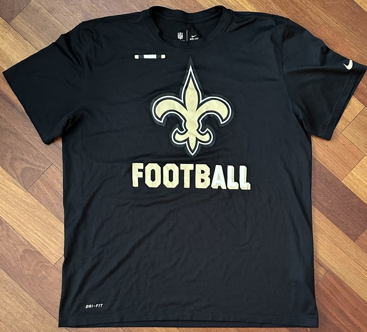 nike dri fit saints shirt