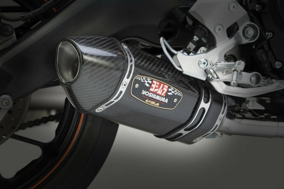 Sistema de escape completo Yoshimura Yamaha FZ-09 2014 2015 2016 2017 2018 2019 2020 Foto 3 de 4