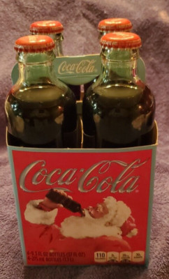 Coke-a-Cola 1900 retro 4 pack glass bottles in cardboard case. bottles are...