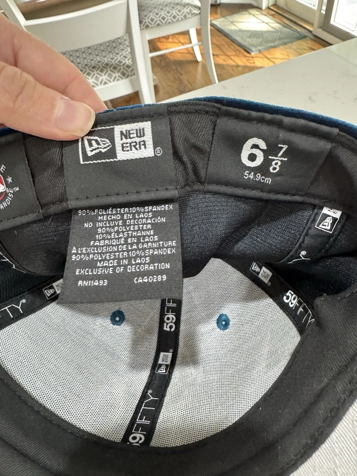 全新洋基队儿童蓝色天鹅绒帽子 尺寸 6 7/8 带徽章 世界系列 2009 — 第 3/4 张图片